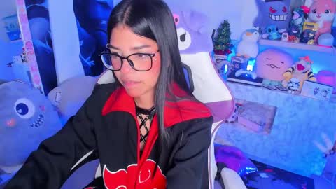 Snapshot of cutestephuwu chatting on 03/11/25, 04:21 - independent model online show from 03/11/25, 04:21