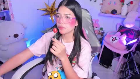  - independent model online show from 11/03/25, 01:08