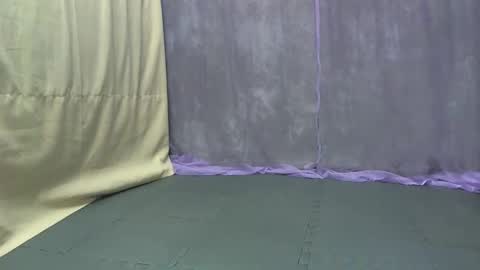 cutetinyasian143_ online show from 12/02/25, 02:06