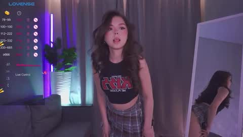 Julia online show from 11/04/25, 12:59