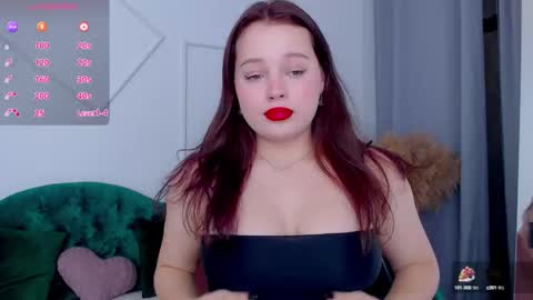 Snapshot of cutie__cutiee_ chatting on 09/28/25, 10:04 Nika online show from 09/28/25, 10:04