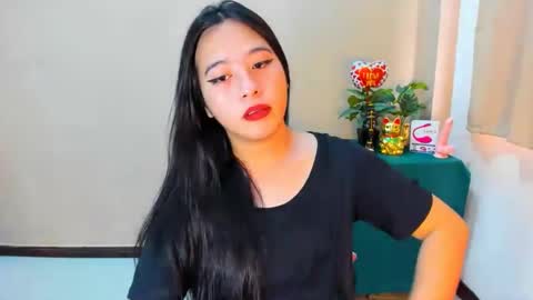 Snapshot of cutie_asianwoman chatting on 09/23/25, 05:43 cutie_asianwoman online show from 09/23/25, 05:43