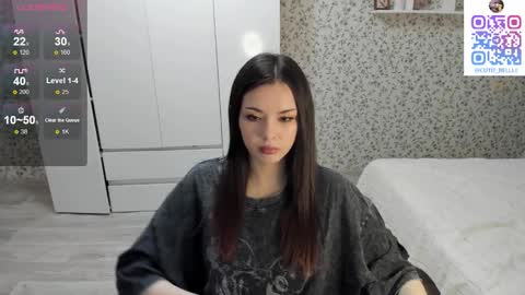 Snapshot of cutie_bellle chatting on 10/06/25, 11:51 belle online show from 10/06/25, 11:51