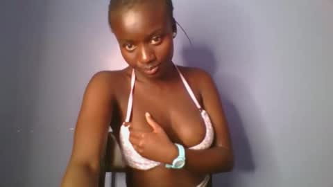 Snapshot of cutie_choco chatting on 09/17/25, 03:46 cutie_choco online show from 09/17/25, 03:46