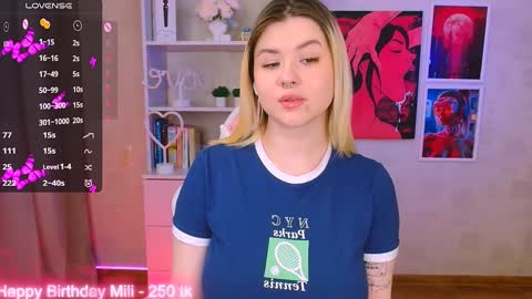 Snapshot of cutie_mili chatting on 01/27/25, 02:02 mili online show from 01/27/25, 02:02