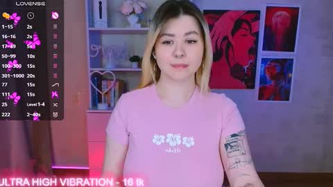 Snapshot of cutie_mili chatting on 02/10/25, 12:08 mili online show from 02/10/25, 12:08