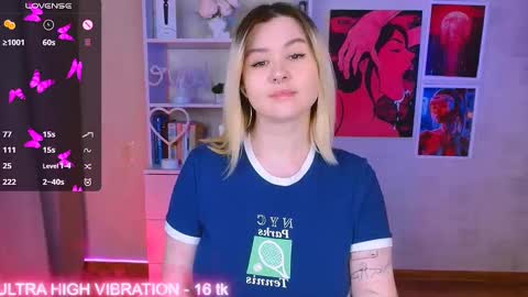 Snapshot of cutie_mili chatting on 02/12/25, 12:58 mili online show from 02/12/25, 12:58