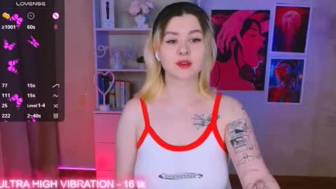 Snapshot of cutie_mili chatting on 02/18/25, 02:59 mili online show from 02/18/25, 02:59