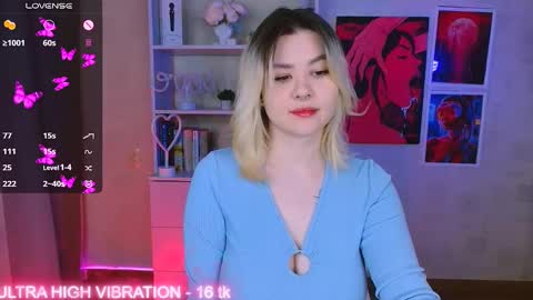 Snapshot of cutie_mili chatting on 02/19/25, 03:28 mili online show from 02/19/25, 03:28