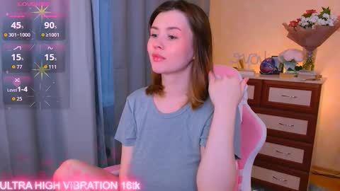 Snapshot of cutie_mili chatting on 10/15/25, 08:25 mili online show from 10/15/25, 08:25