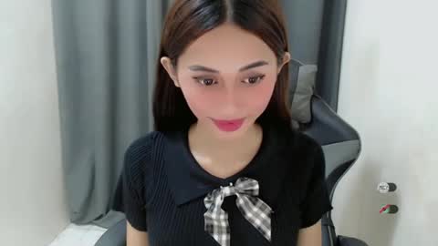 Snapshot of cutie_mitcha chatting on 02/15/25, 09:27 cutie_mitcha online show from 02/15/25, 09:27