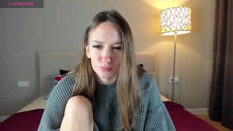 Snapshot of cutie_naughty_girl chatting on 10/04/25, 11:08 Kate online show from 10/04/25, 11:08