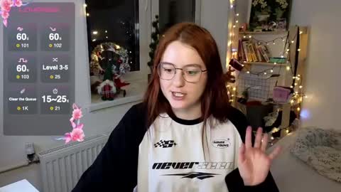 Snapshot of cutiepiealice chatting on 12/20/24, 02:38 Alice online show from 12/20/24, 02:38