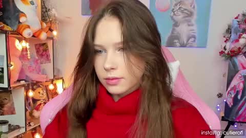 Rori  Instagram cutierori  online show from 12/20/24, 03:03