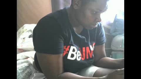 cuttie_baby online show from 11/12/25, 11:43