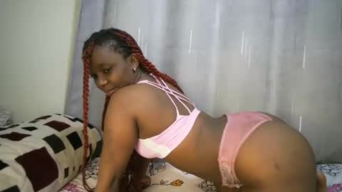 Snapshot of cutypookie chatting on 11/18/25, 12:20 cutypookie online show from 11/18/25, 12:20