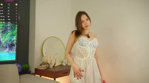 Cwen online show from 10/17/25, 09:39