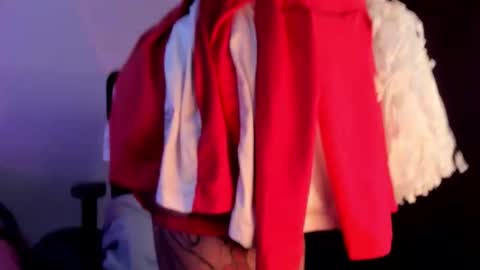 Snapshot of cyan_xo chatting on 11/01/25, 01:29 Cyan online show from 11/01/25, 01:29