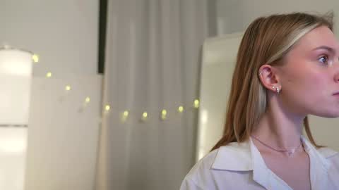 EMILY online show from 12/02/24, 09:39