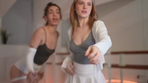 EMILY online show from 12/04/24, 02:48