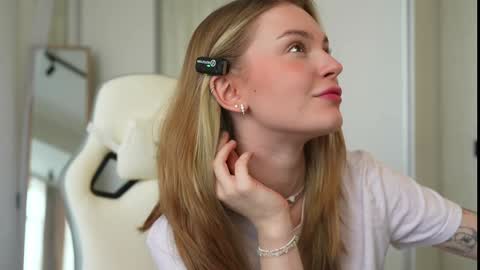 EMILY online show from 02/05/25, 11:23