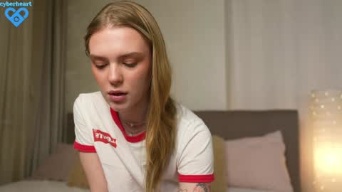 EMILY online show from 02/07/25, 05:18