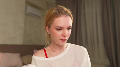 EMILY online show from 10/07/25, 03:42