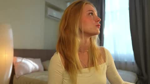 EMILY online show from 10/08/25, 12:25