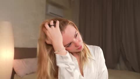 EMILY online show from 10/10/25, 05:34