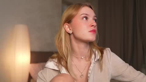 EMILY online show from 10/12/25, 06:29