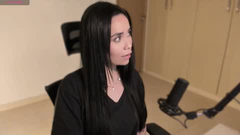 cyborgmuse online show from 10/28/25, 07:23