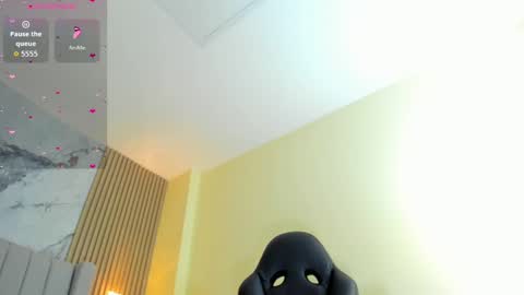 Snapshot of cynthia_hill1 chatting on 10/03/25, 04:09 C Y N T H I A online show from 10/03/25, 04:09