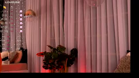 Ivy online show from 09/26/25, 03:10