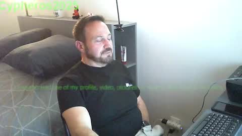 Chris online show from 11/17/25, 04:57