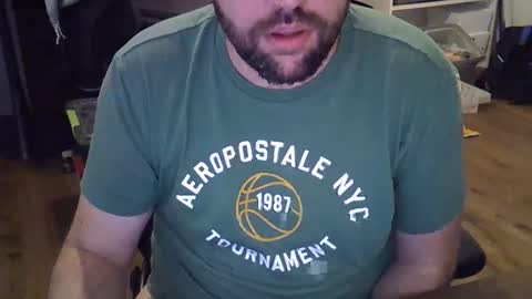 Snapshot of cyrsug chatting on 10/18/25, 07:42 cyrsug online show from 10/18/25, 07:42