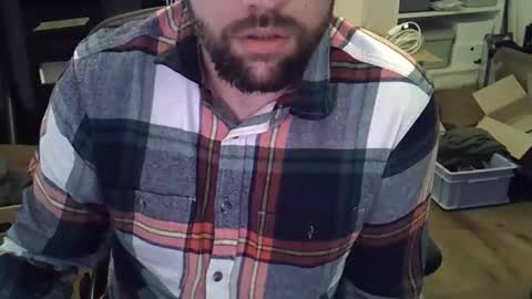 Snapshot of cyrsug chatting on 11/04/25, 10:58 cyrsug online show from 11/04/25, 10:58