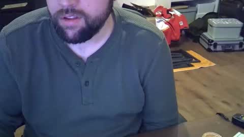 Snapshot of cyrsug chatting on 11/10/25, 01:10 cyrsug online show from 11/10/25, 01:10