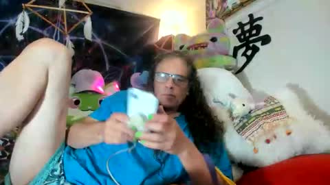 Andrew Thomas online show from 11/11/25, 08:53