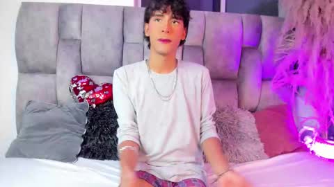 Snapshot of d3rke_666 chatting on 10/25/25, 07:05 Darked online show from 10/25/25, 07:05