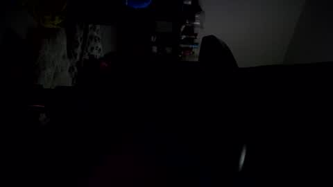d7xxt1r7 online show from 02/17/25, 10:47