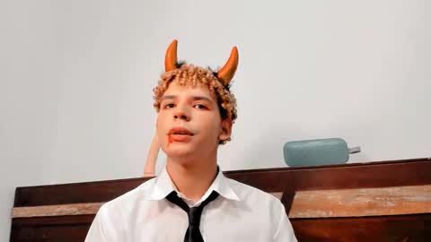 Snapshot of daark_eros chatting on 10/28/25, 01:09 Dark Eros online show from 10/28/25, 01:09