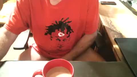 dabaatendae online show from 11/17/25, 04:24