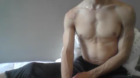 Snapshot of dabeibe chatting on 03/10/25, 03:41 Jewbb online show from 03/10/25, 03:41