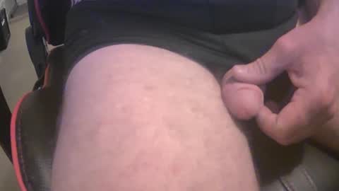 Snapshot of dad45bod chatting on 01/10/25, 10:39 dad45bod online show from 01/10/25, 10:39