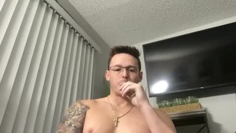 Snapshot of daddie12345678 chatting on 10/25/25, 01:29 Daddy online show from 10/25/25, 01:29