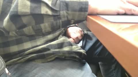 Snapshot of daddy7194 chatting on 11/04/25, 12:37 daddy7194 online show from 11/04/25, 12:37