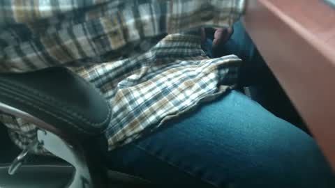 Snapshot of daddy7194 chatting on 11/12/25, 01:00 daddy7194 online show from 11/12/25, 01:00