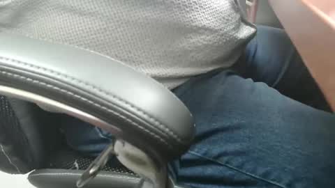 Snapshot of daddy7194 chatting on 11/13/25, 04:39 daddy7194 online show from 11/13/25, 04:39