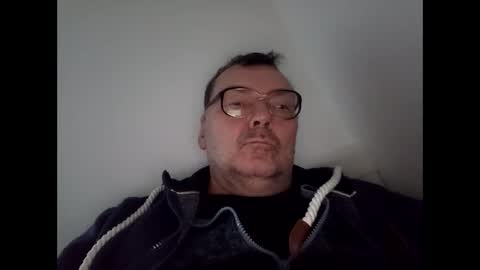 Snapshot of daddy91964 chatting on 01/02/25, 02:13 daddy91964 online show from 01/02/25, 02:13