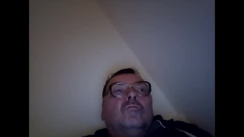 Snapshot of daddy91964 chatting on 01/04/25, 09:09 daddy91964 online show from 01/04/25, 09:09